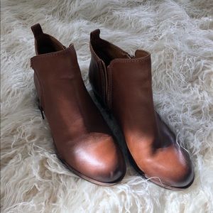 Lucky Basel boots size 7.5, gently used